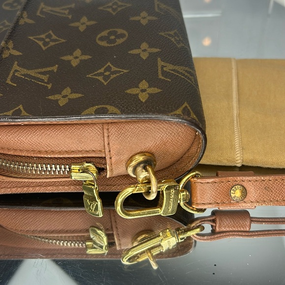 Louis Vuitton LOUIS VUITTON Clutch - Picture 4 of 15